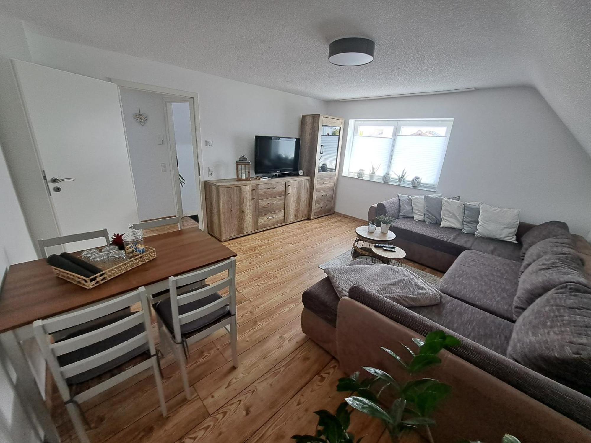 Wunderschoenes 2 Zimmer Apartment Inkl. Parkplatz 아스바흐 외부 사진
