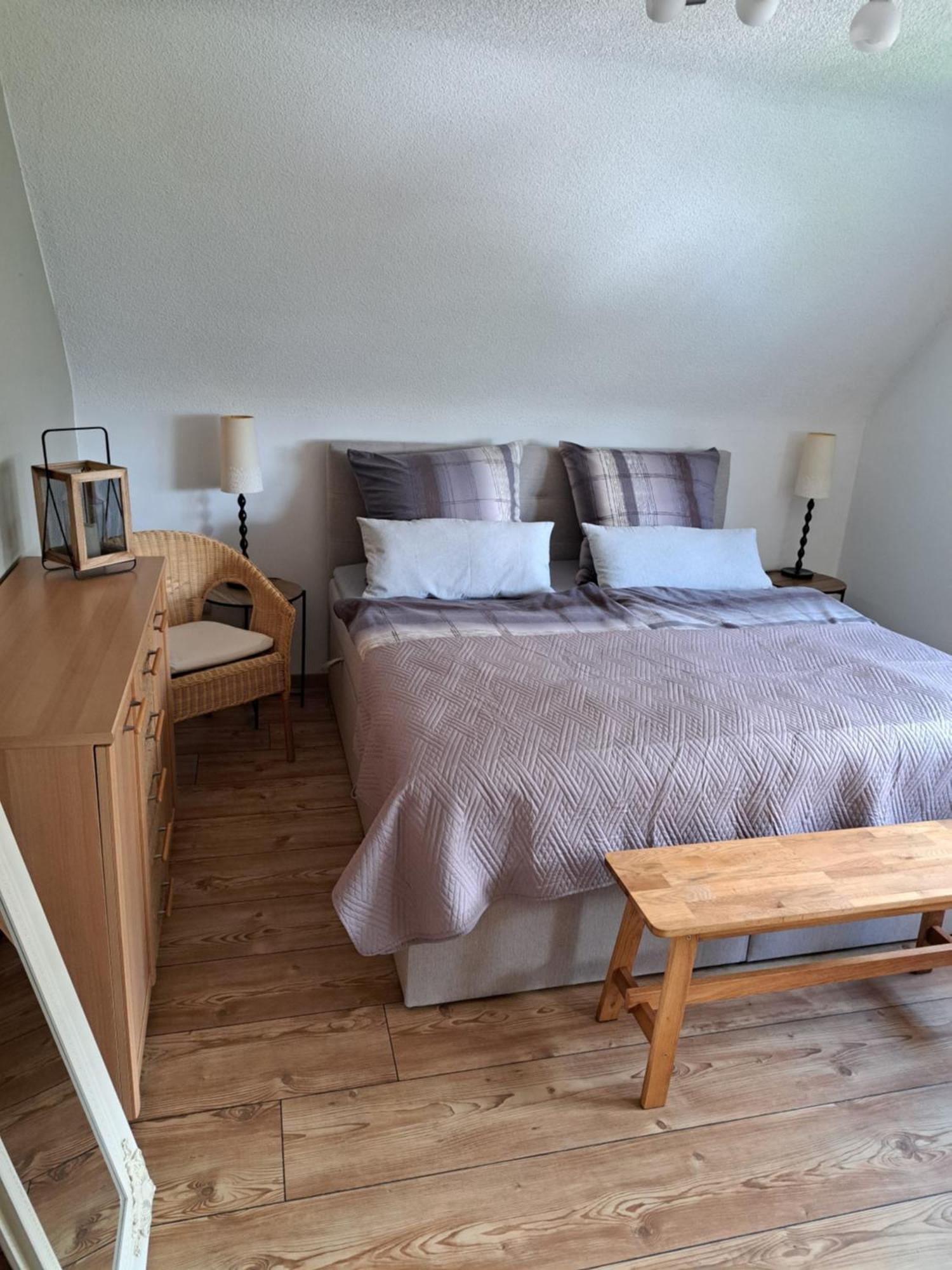 Wunderschoenes 2 Zimmer Apartment Inkl. Parkplatz 아스바흐 외부 사진