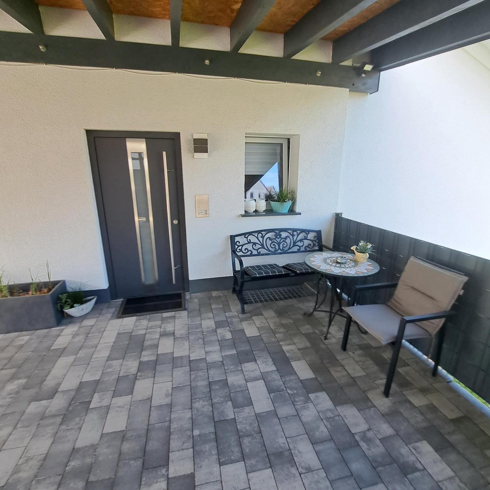 Wunderschoenes 2 Zimmer Apartment Inkl. Parkplatz 아스바흐 외부 사진