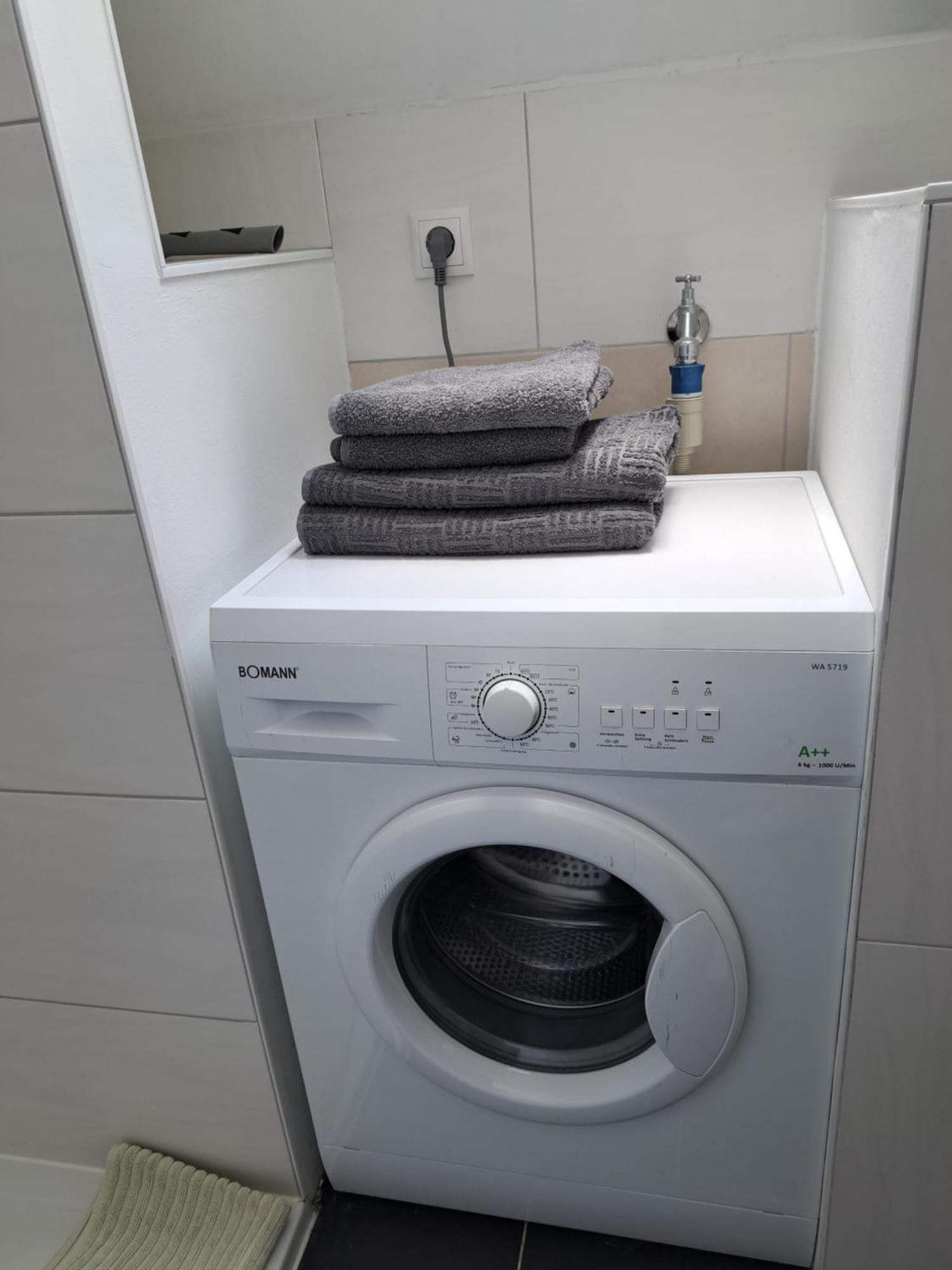 Wunderschoenes 2 Zimmer Apartment Inkl. Parkplatz 아스바흐 외부 사진