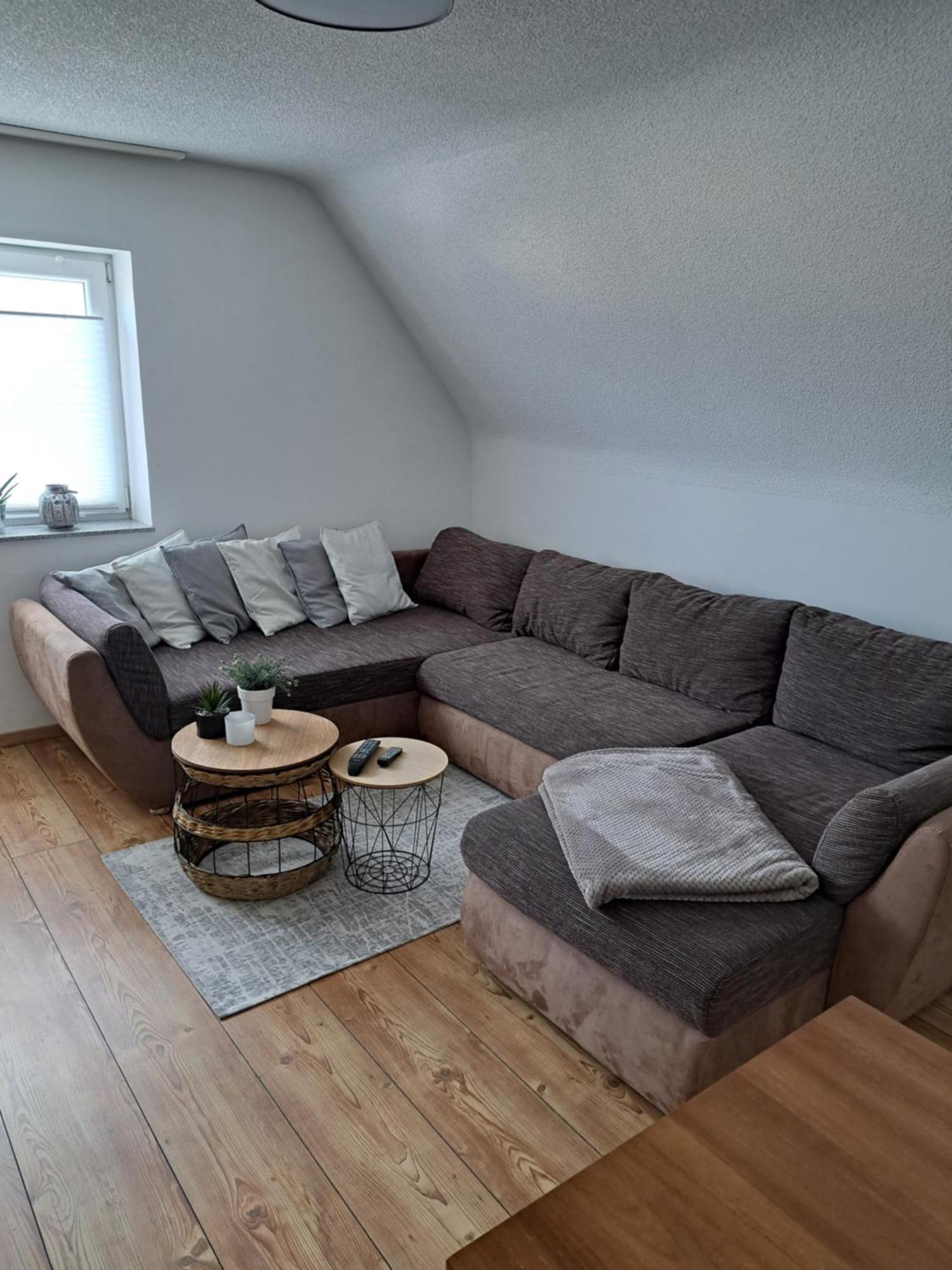 Wunderschoenes 2 Zimmer Apartment Inkl. Parkplatz 아스바흐 외부 사진
